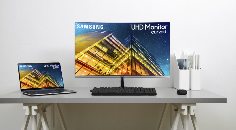 Samsung UR59C monitor 1