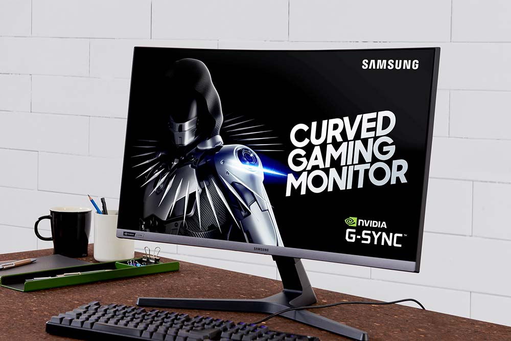 27-inch Samsung CRG5 gaming monitor -1
